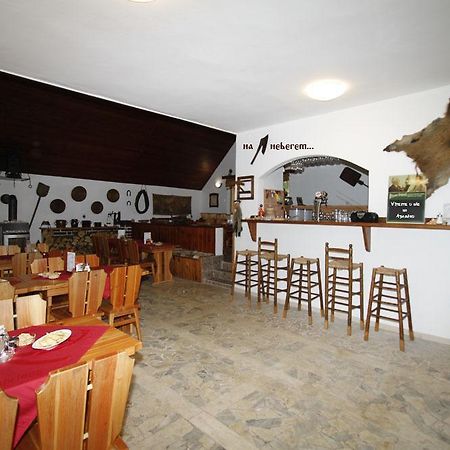 Rekreacni Areal Adamec Hotell Ledenice Exteriör bild